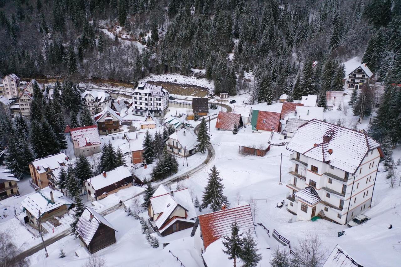 Apartment Petrovic Kopaonik Exterior foto