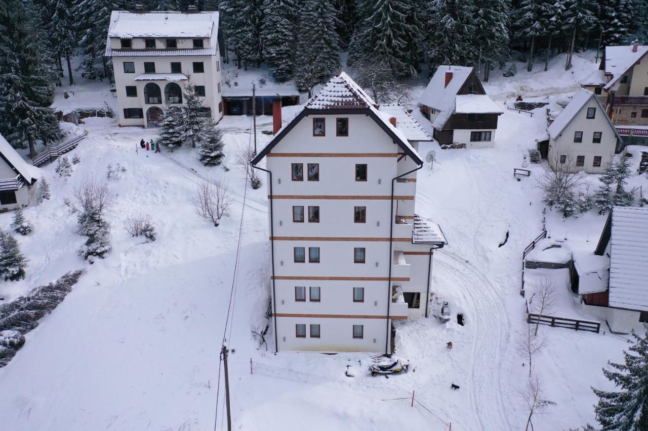 Apartment Petrovic Kopaonik Exterior foto